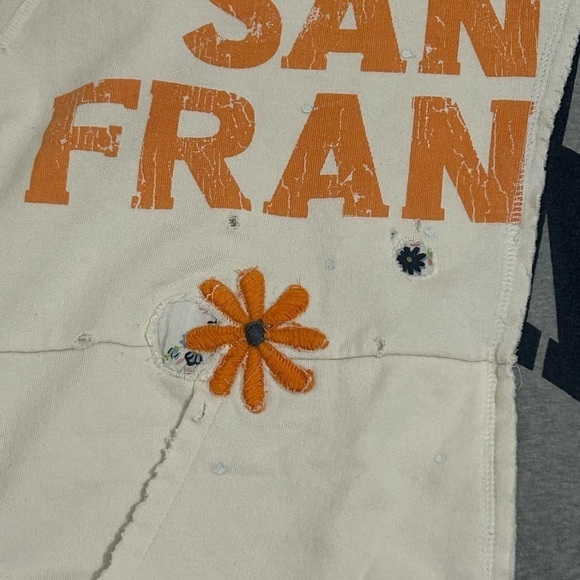 Free People Day Off Hoodie Sweatshirt Embroidered Patchwork Vintage Dist… - Picture 11 of 16